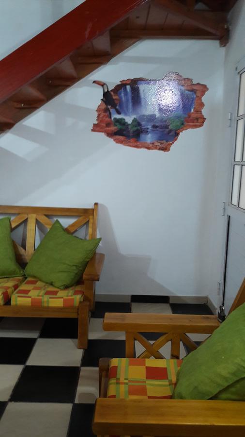 Appartamento Duplex Completo En Puerto Iguazú Esterno foto