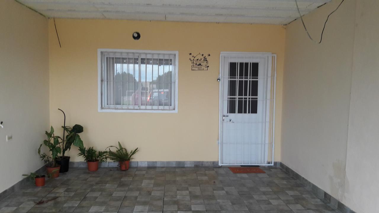 Appartamento Duplex Completo En Puerto Iguazú Esterno foto